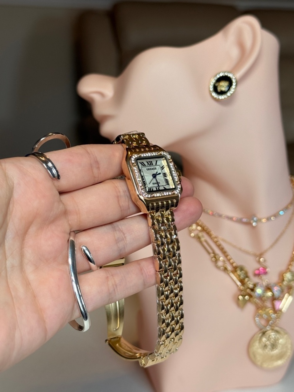Gold Women's Bracelet Watch - Classic Roman Dial - Picture 5 of 12